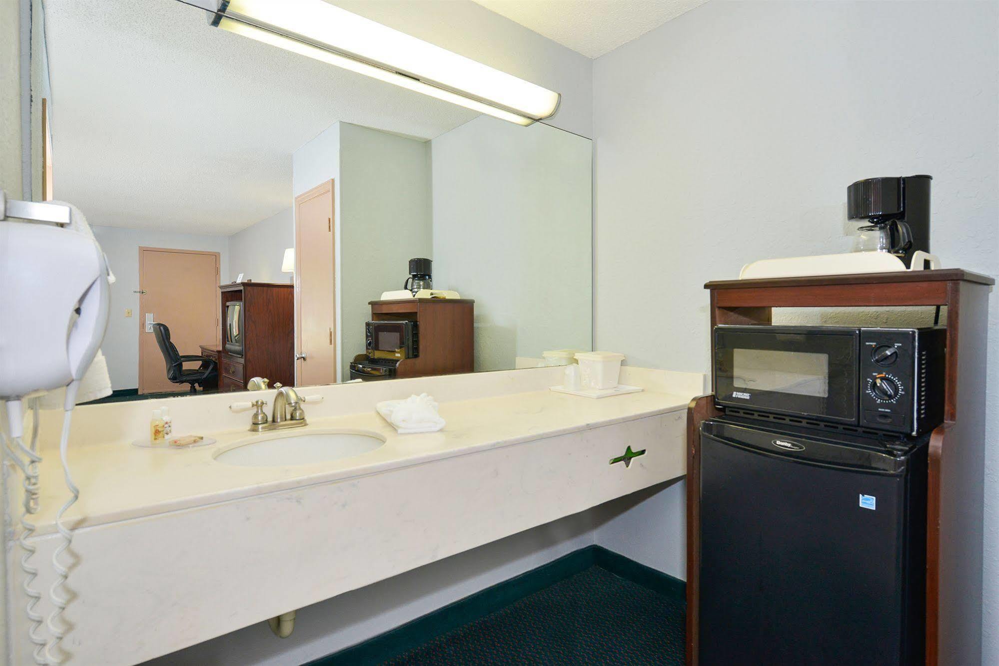 Suburban Studios Hinesville - Fort Stewart Area Exteriér fotografie