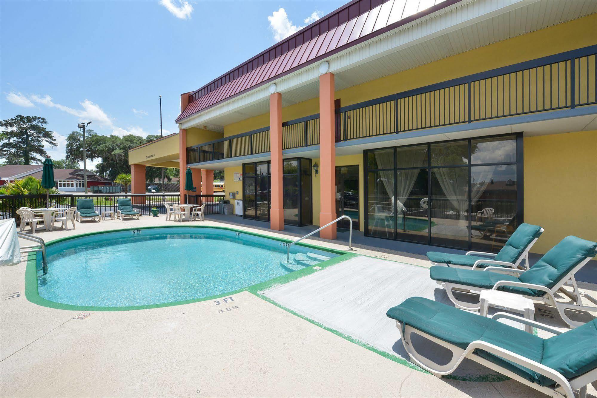 Suburban Studios Hinesville - Fort Stewart Area Exteriér fotografie